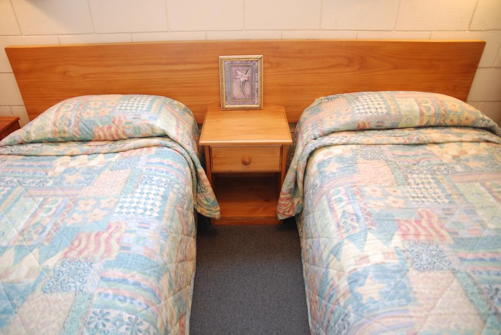 Manhattan Lodge Motel Hamilton Habitación foto